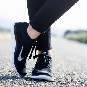 Black Nike Free TR 6 Sneakers